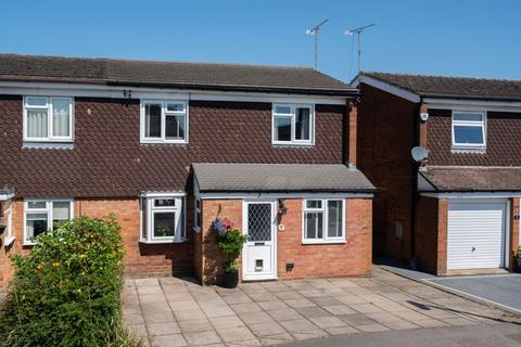 3 bedroom semi-detached house for sale, Ross Way, Slip End