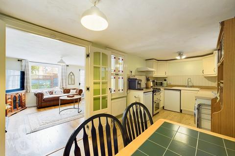 3 bedroom terraced house for sale, Old Chapel Yard, Harleston