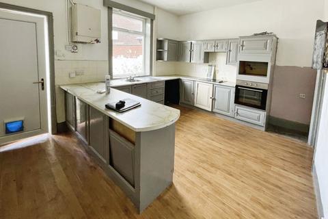 317 Dumers Lane, Radcliffe, Manchester, M26 2QN