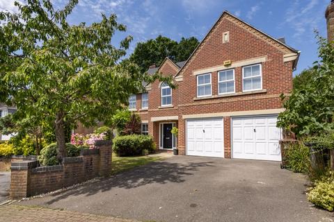 5 bedroom detached house for sale, Higglers Close, Buxted