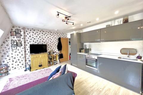 2 bedroom apartment for sale, West Street, Dunstable