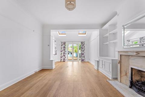 6 bedroom semi-detached house to rent, Highdown, Worcester Park