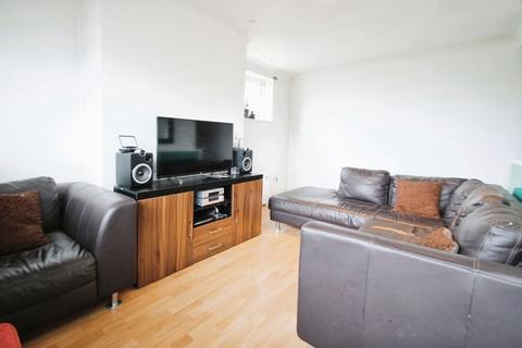 1 bedroom flat for sale, Hazelmere Walk, Northolt