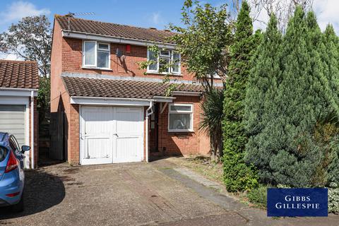 3 bedroom semi-detached house to rent, Aylsham Drive Ickenham  Middlesex UB10 8TL