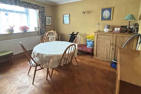 64a Church Road, Longlevens, Gloucester, GL2 0AA