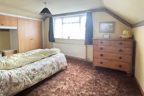 64a Church Road, Longlevens, Gloucester, GL2 0AA