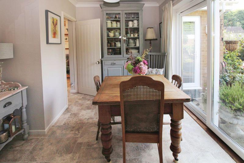 Breakfast Room