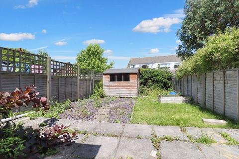 2 bedroom terraced house to rent, Myrtle Gardens, Yatton