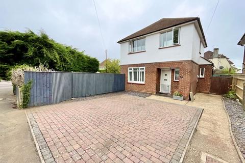 3 bedroom detached house to rent, Seafield Road, Bournemouth