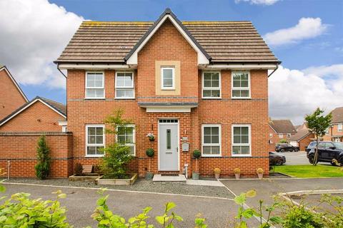 3 bedroom detached house for sale, Bird Grove, Burntwood WS7