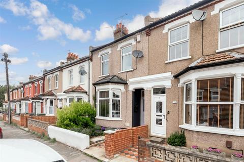 17 Bartlett Road, Gravesend, DA11 7LU