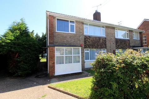 2 bedroom maisonette for sale, Heywood Close, Round Green, Luton, Bedfordshire, LU2 7LP