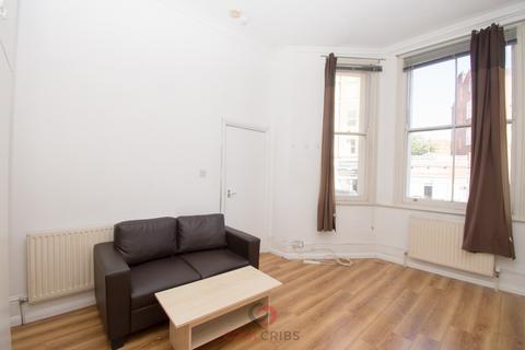 Studio to rent, Broadhurst Gardens, London  NW6
