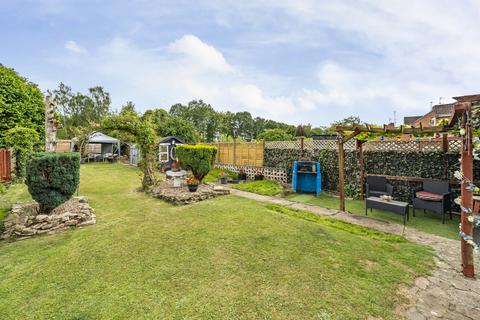 3 bedroom terraced house for sale, Queensmead, Bredon, Tewkesbury