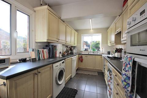 3 bedroom semi-detached house for sale, Goldington Road, Bedford, Bedfordshire, MK40