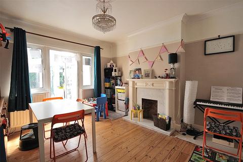 3 bedroom semi-detached house for sale, Goldington Road, Bedford, Bedfordshire, MK40