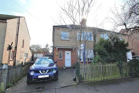 3 bedroom semi-detached house for sale, Goldington Road, Bedford, Bedfordshire, MK40