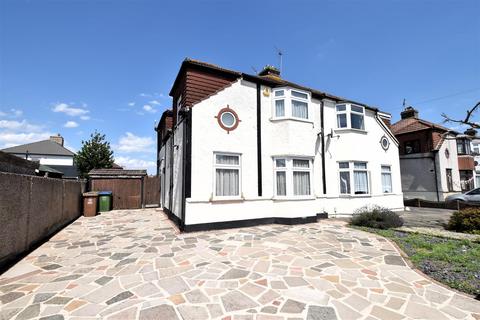 3 bedroom semi-detached house to rent, Somersham Road, Bexleyheath DA7