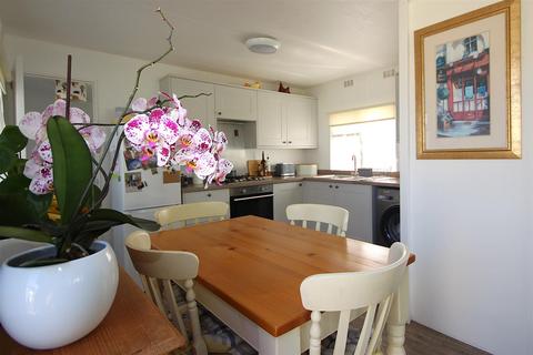 2 bedroom mobile home for sale, Country Side Farm Park, Upper Beeding