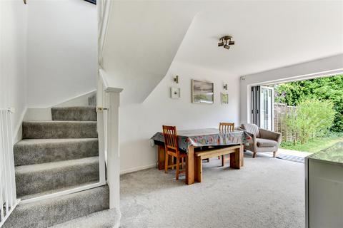 6 Deacons Way, Upper Beeding, Steyning, BN44 3HQ