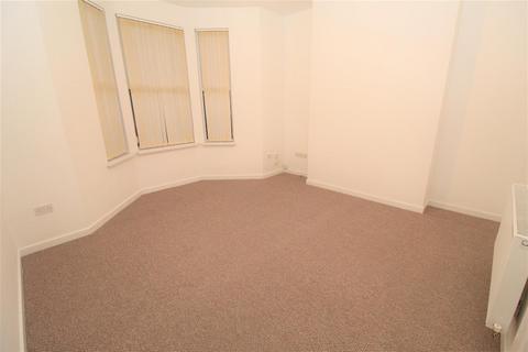 2 bedroom flat to rent, Chepstow Road, Newport NP19