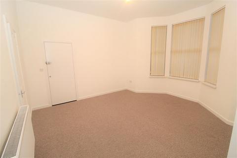 2 bedroom flat to rent, Chepstow Road, Newport NP19