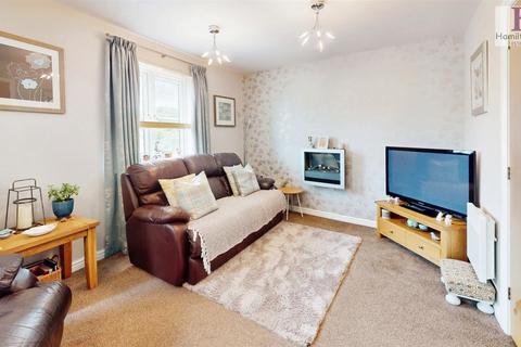 2 bedroom apartment for sale, Juniper Court, Northowram