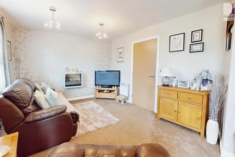 2 bedroom apartment for sale, Juniper Court, Northowram