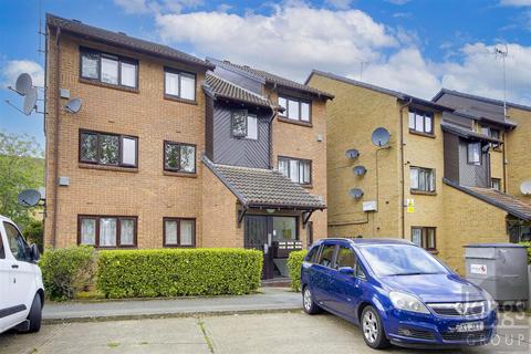 1 bedroom property for sale, Pycroft Way, London