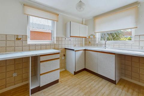 2 bedroom detached bungalow for sale, Russet Avenue, Nottingham NG4