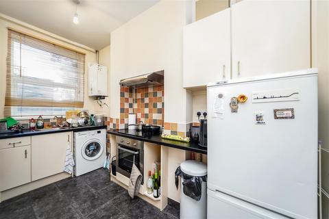 1 bedroom apartment to rent, Crossfield Road, London N17