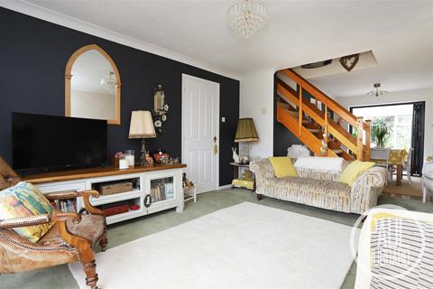 21 Blackberry Way, Lowestoft, NR32 3HF