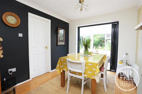 21 Blackberry Way, Lowestoft, NR32 3HF