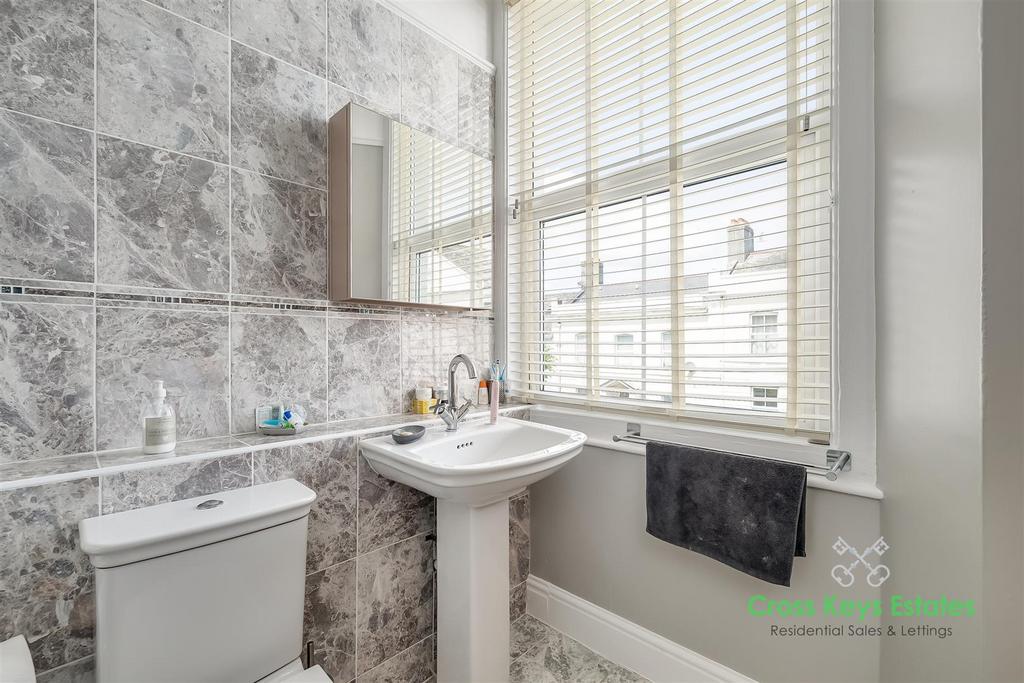 Primary En-suite