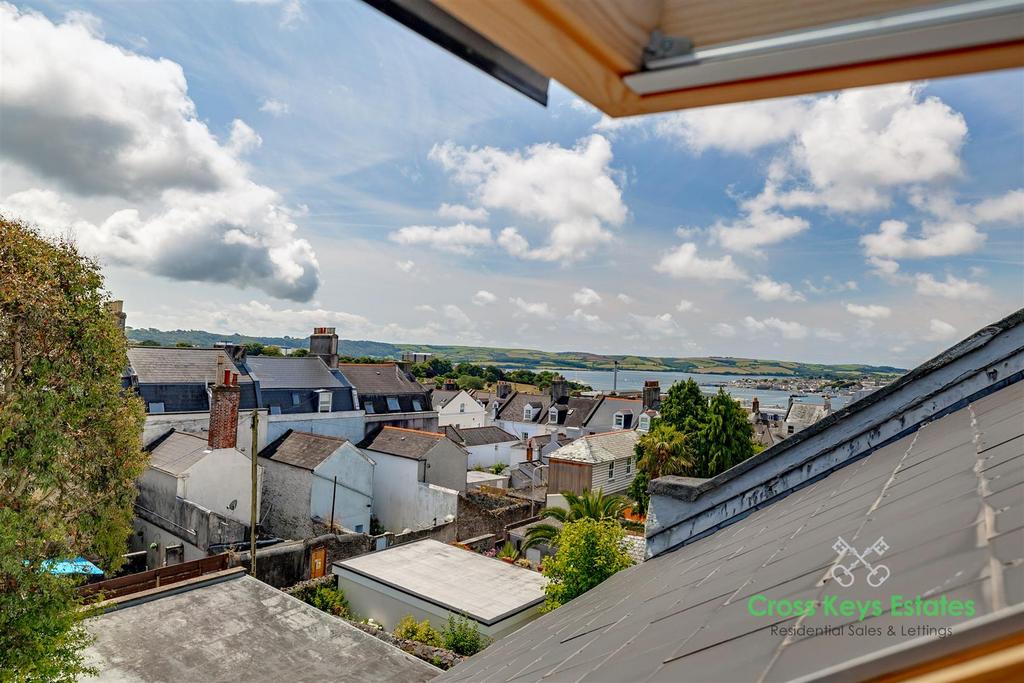 Double Garage, Gardens &amp; Views