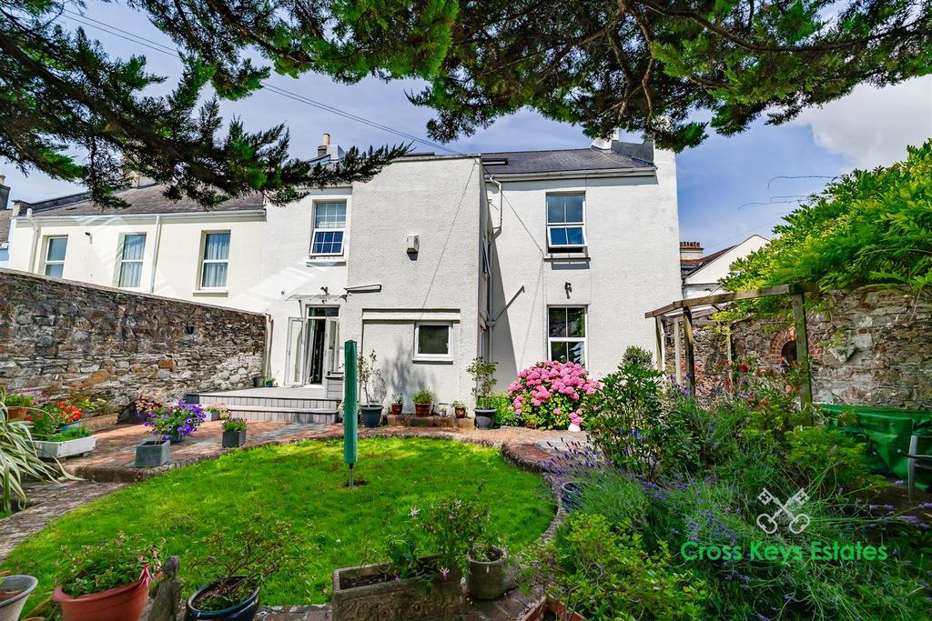Double Garage, Gardens &amp; Views
