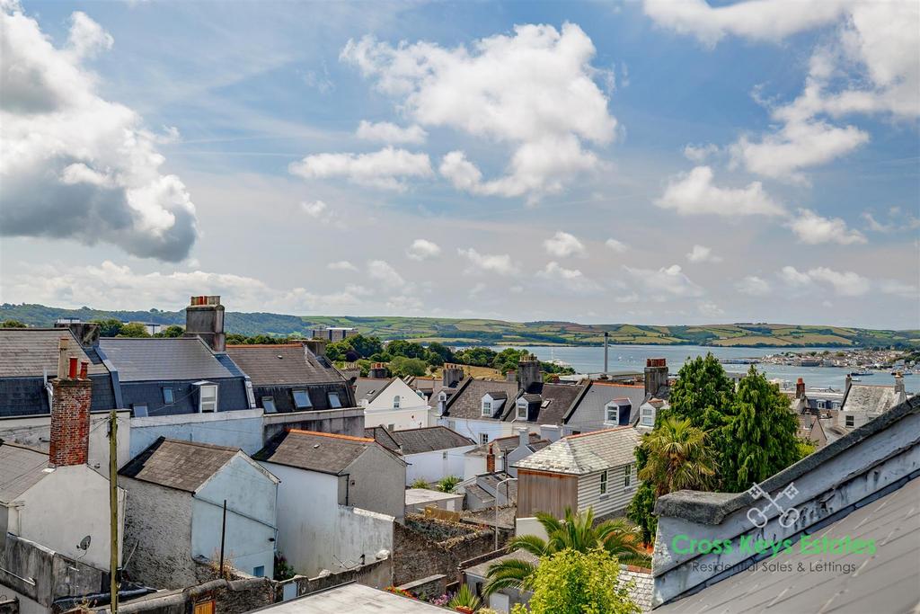Double Garage, Gardens &amp; Views