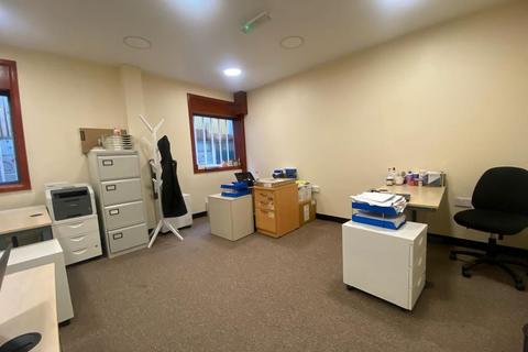 Office to rent, Batsworth Road, Mitcham CR4