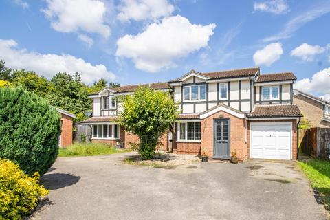 4 bedroom detached house to rent, Butcher Close, Milton, Cambridge