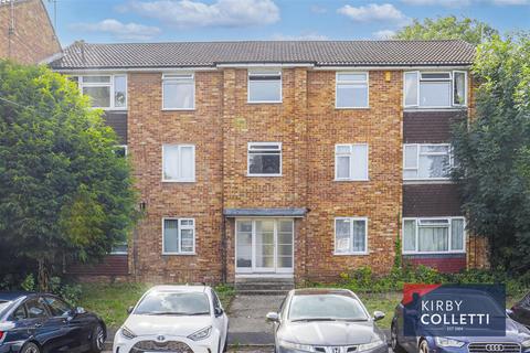 25 Oxford Close, Cheshunt, Waltham Cross, EN8 9QN