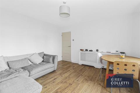 25 Oxford Close, Cheshunt, Waltham Cross, EN8 9QN