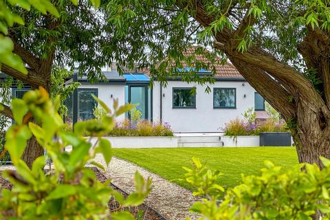 3 bedroom detached bungalow for sale, Pudsey Hall Lane, Rochford SS4