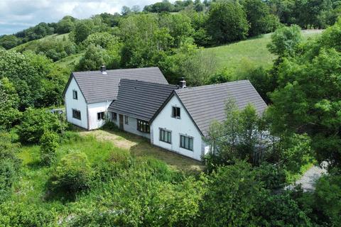 6 bedroom property with land for sale, Abermeurig, Lampeter