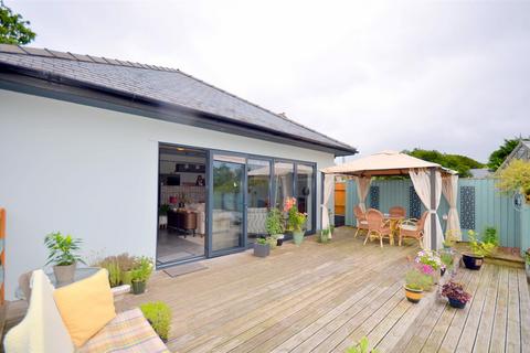 2 bedroom detached bungalow for sale, Reading Room House, Newbridge-On-Wye, Llandrindod Wells