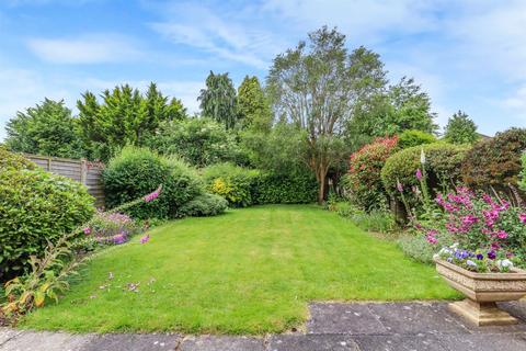 4 Faircroft, Kenilworth, CV8 1JT