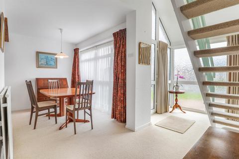 4 Faircroft, Kenilworth, CV8 1JT