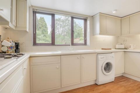4 Faircroft, Kenilworth, CV8 1JT