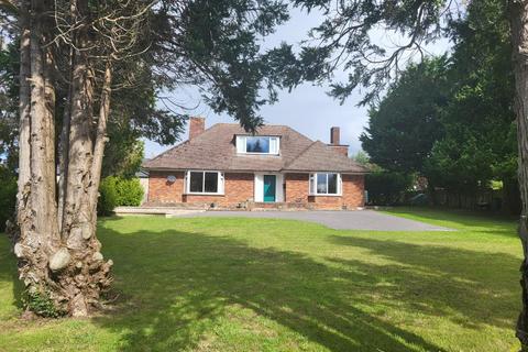 3 bedroom detached bungalow for sale, Old Nursery Drive, Ashcott,