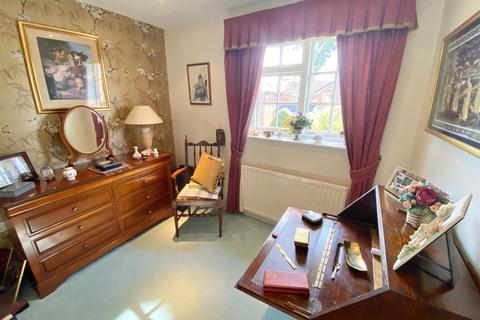 8 Box Tree Mews, Macclesfield, SK11 8QY