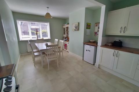 3 bedroom semi-detached house for sale, Queens View, Netley Abbey, Southampton